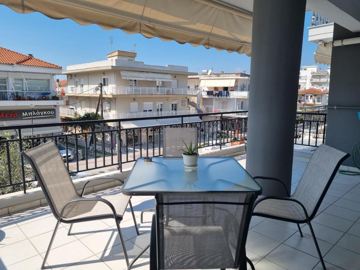 Apartament Casa Domenica Peraía Zewnętrze zdjęcie