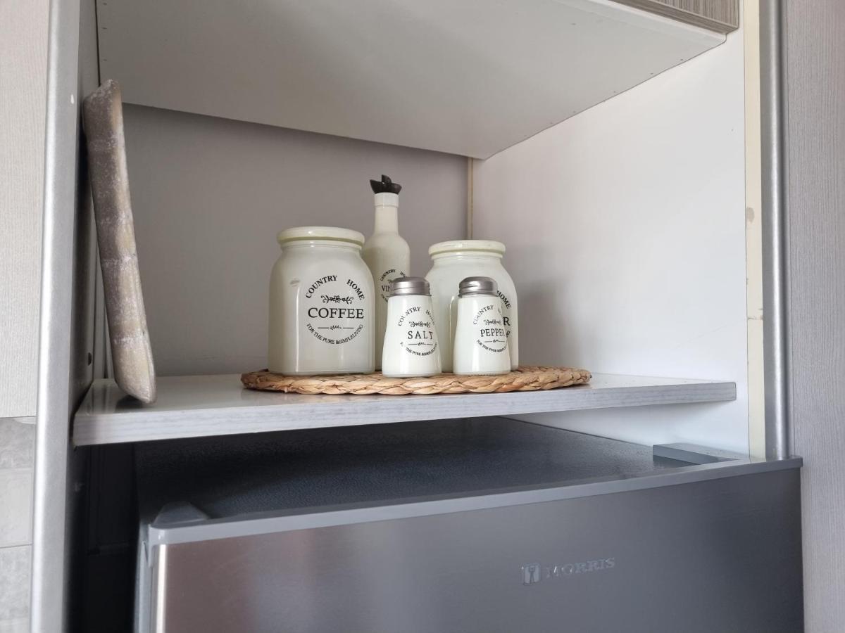 Apartament Casa Domenica Peraía Zewnętrze zdjęcie